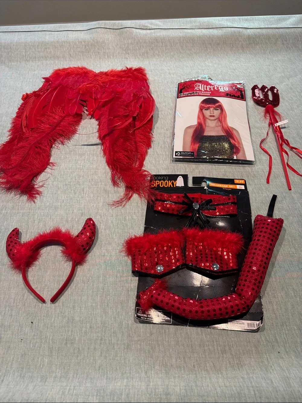 Devil custom Red Feather wings & all accessories